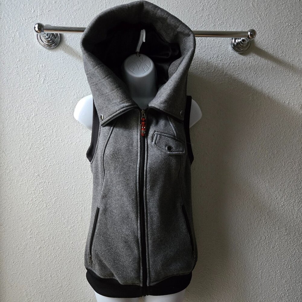 NWOT BURTON Hoodies Vests